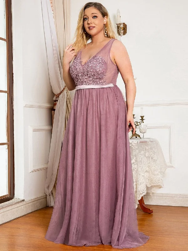 Plus size button - front denim dress for a casual and durable optionPlus Size Women's A-Line V-Neck Floral Lace Appliques Bridesmaid Dress Plus size button - front denim dress for a casual and durable optionPlus Size Women's A-Line V-Neck Floral Lace Appliques Bridesmaid Dress