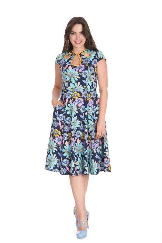 Plus size sleeveless sheath dress for work or eventsSummer Bee Swing Dress