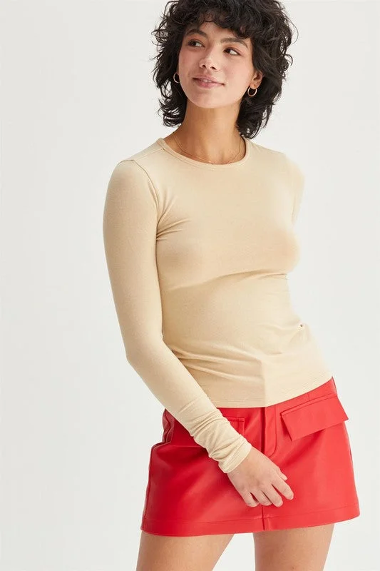 Plus Size Women Long Sleeve Top for a Flattering and Comfortable FitKendall Long Sleeve Top Plus Size Women Long Sleeve Top for a Flattering and Comfortable FitKendall Long Sleeve Top