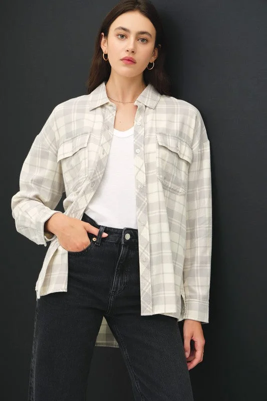 Floral Printed Women Long Sleeve Top for a Romantic LookLIVIA PLAID FLANNEL LONG SLEEVE BUTTON DOWN Floral Printed Women Long Sleeve Top for a Romantic LookLIVIA PLAID FLANNEL LONG SLEEVE BUTTON DOWN