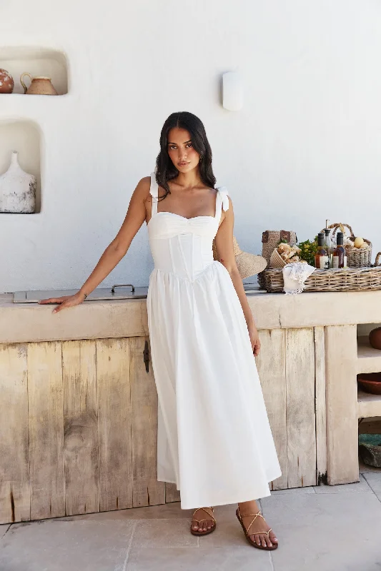 Midi dresses with pleated bodices for a classic and tailored look December Dawn Midi Dress White Midi dresses with pleated bodices for a classic and tailored look December Dawn Midi Dress White