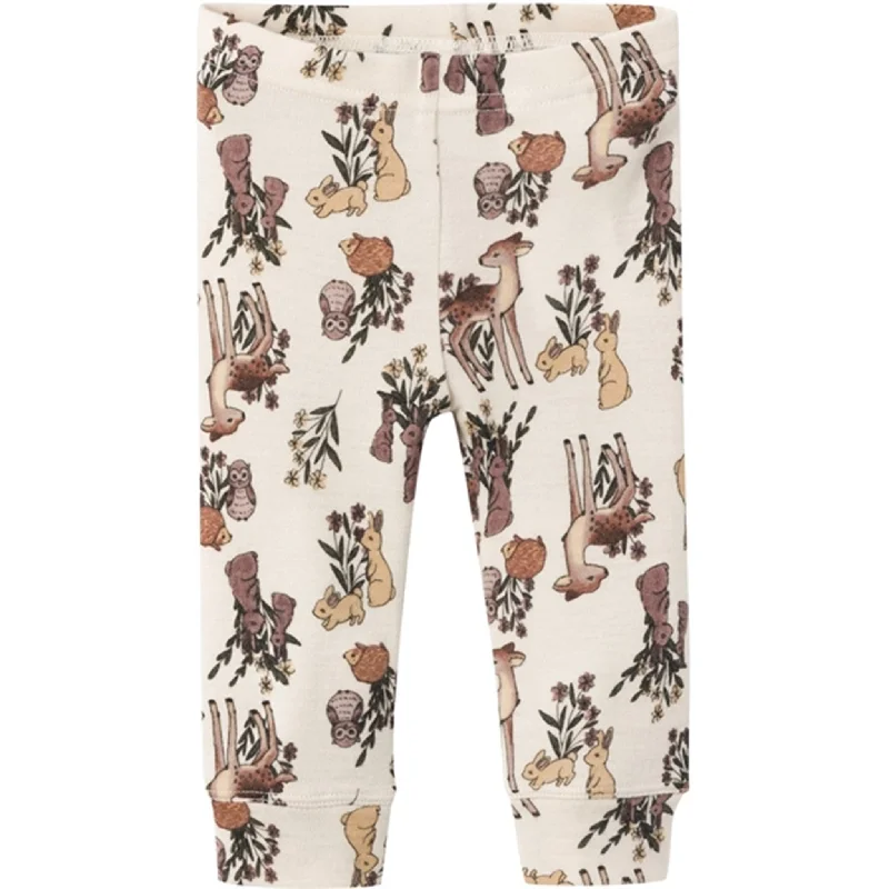 Women's Velvet Tight Trousers in Burgundy for a Luxurious and Elegant AppearanceName it Moonbeam Willit Uld Leggings AOP Women's Velvet Tight Trousers in Burgundy for a Luxurious and Elegant AppearanceName it Moonbeam Willit Uld Leggings AOP