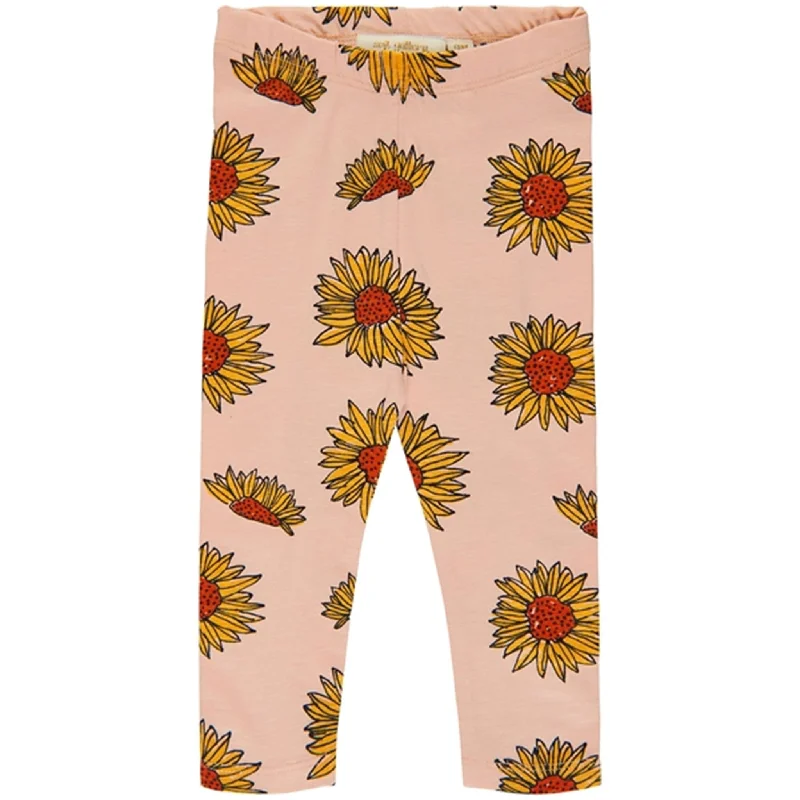 Plus Size Women's Printed Tight Trousers in Floral Patterns for a Spring - Inspired OutfitSoft Gallery Almost Apricot Paula Sunflower Leggings Plus Size Women's Printed Tight Trousers in Floral Patterns for a Spring - Inspired OutfitSoft Gallery Almost Apricot Paula Sunflower Leggings