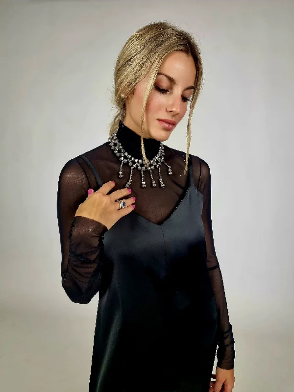 Bell - Sleeve Women's Mohair - Wool Blend SweatersStriped Women Sweater with a Timeless PatternAccess Fashion Grey Necklace With Crystal Bell - Sleeve Women's Mohair - Wool Blend SweatersStriped Women Sweater with a Timeless PatternAccess Fashion Grey Necklace With Crystal