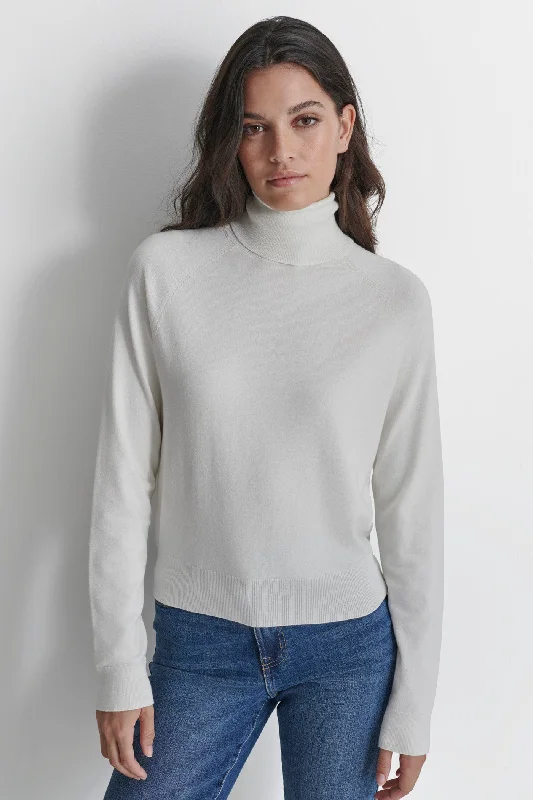 Plus Size Women's Embroidered Sweaters in Ethnic StylesOrganic Cotton Women Sweater for an Eco - Friendly ChoiceTURTLENECK SWEATER Plus Size Women's Embroidered Sweaters in Ethnic StylesOrganic Cotton Women Sweater for an Eco - Friendly ChoiceTURTLENECK SWEATER