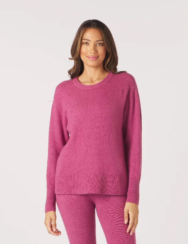 Plus Size Women's Oversized Chunky Knit SweatersOversized Women Sweater for a Cozy and Fashionable LookElevated Knit Crew: Rouge Plus Size Women's Oversized Chunky Knit SweatersOversized Women Sweater for a Cozy and Fashionable LookElevated Knit Crew: Rouge