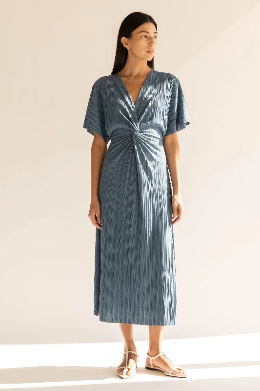 Tie - Front Women's Lambswool Sweaters in Pastel HuesHand - Knitted Women Sweater with Artisanal CharmFRONT KNOT PLEATED MIDI DRESS Tie - Front Women's Lambswool Sweaters in Pastel HuesHand - Knitted Women Sweater with Artisanal CharmFRONT KNOT PLEATED MIDI DRESS