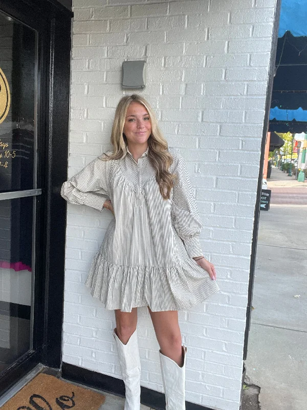 Halter Neck Women Dress to Show Off the Shoulders and NecklineBlack and Cream Pinstripe Dress Halter Neck Women Dress to Show Off the Shoulders and NecklineBlack and Cream Pinstripe Dress