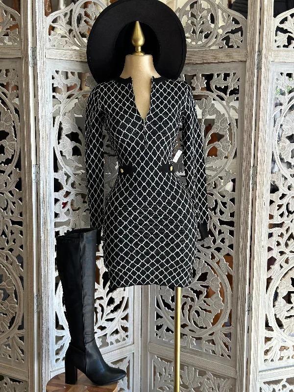 Empire Waist Women Dress to Accentuate the Bust and Conceal the WaistDiamond Pattern Sweater Dress Empire Waist Women Dress to Accentuate the Bust and Conceal the WaistDiamond Pattern Sweater Dress