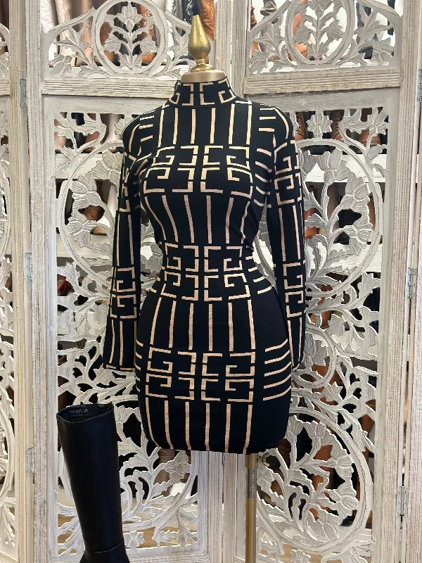 Mermaid - Style Women Dress with a Fitted Silhouette for Special OccasionsGeometric Print Beige Mock Neck Dress Mermaid - Style Women Dress with a Fitted Silhouette for Special OccasionsGeometric Print Beige Mock Neck Dress