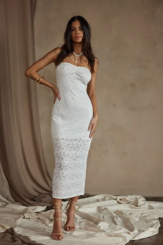 Printed Abstract Women Dress for a Modern and Artistic AppealReagan Strapless White Lace Midi Dress Printed Abstract Women Dress for a Modern and Artistic AppealReagan Strapless White Lace Midi Dress