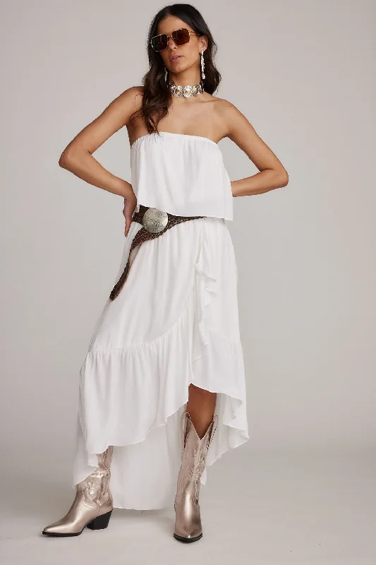 Off - the - Shoulder Women Dress for a Romantic and Feminine LookRosie White Strapless Dress Off - the - Shoulder Women Dress for a Romantic and Feminine LookRosie White Strapless Dress