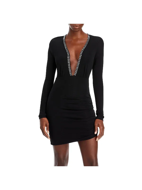 Long - Sleeve Women Dress in Velvet for a Luxurious Winter Look Long - Sleeve Women Dress in Velvet for a Luxurious Winter Look Alexi Womens Deep V-Neck Embellished Cocktail and Party Dress Long - Sleeve Women Dress in Velvet for a Luxurious Winter Look Long - Sleeve Women Dress in Velvet for a Luxurious Winter Look Alexi Womens Deep V-Neck Embellished Cocktail and Party Dress