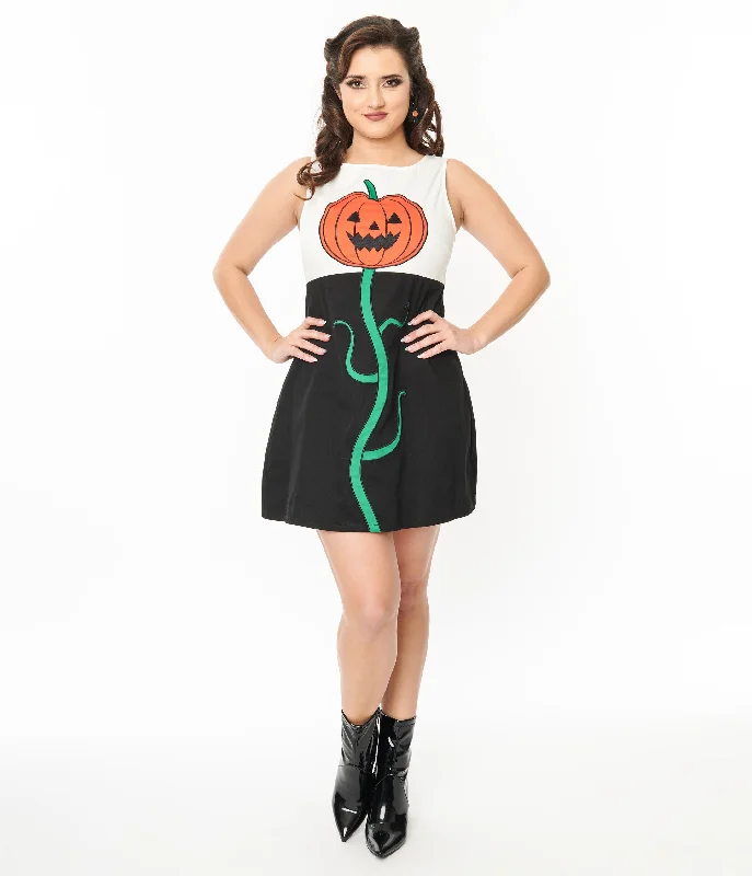 Sleeveless Women Dress in Bright Colors for Summer PartiesSmak Parlour 1960s Black & White Pumpkin Head Shift Dress Sleeveless Women Dress in Bright Colors for Summer PartiesSmak Parlour 1960s Black & White Pumpkin Head Shift Dress