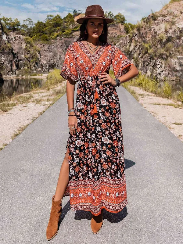 Long - Sleeve Women Dress in Velvet for a Luxurious Winter Look Long - Sleeve Women Dress in Velvet for a Luxurious Winter Look V-Neck Slit Maxi Dress Long - Sleeve Women Dress in Velvet for a Luxurious Winter Look Long - Sleeve Women Dress in Velvet for a Luxurious Winter Look V-Neck Slit Maxi Dress