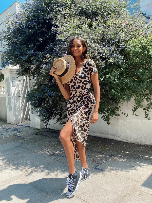 Sleeveless Women Dress in Bright Colors for Summer PartiesNaomi Animal Print Jersey Wrap Midi Dress Sleeveless Women Dress in Bright Colors for Summer PartiesNaomi Animal Print Jersey Wrap Midi Dress