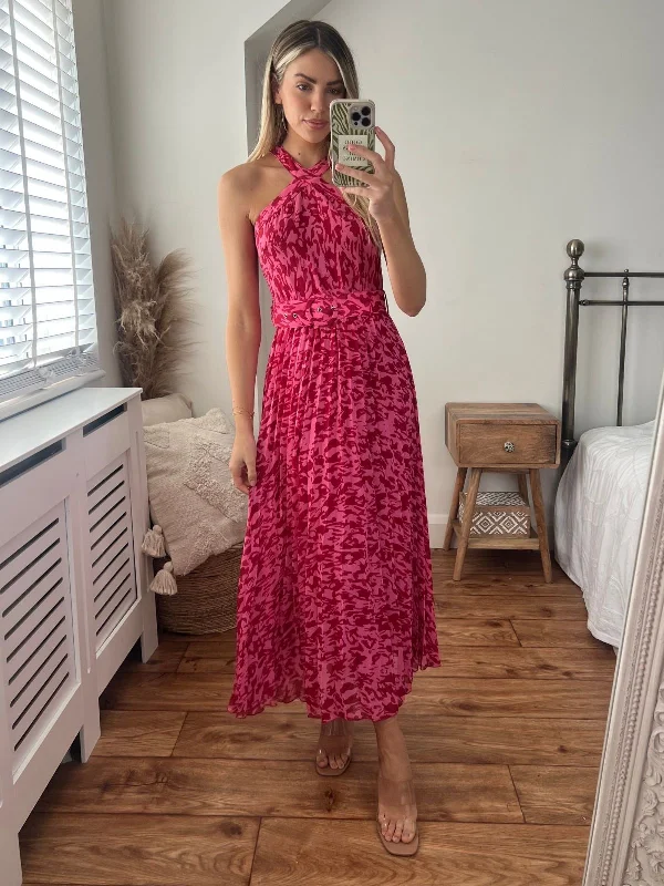 Little Black Women Dress with Sequins for a Glamorous Night OutPaige Halter Pleated Belted Dress / Pink Animal Little Black Women Dress with Sequins for a Glamorous Night OutPaige Halter Pleated Belted Dress / Pink Animal