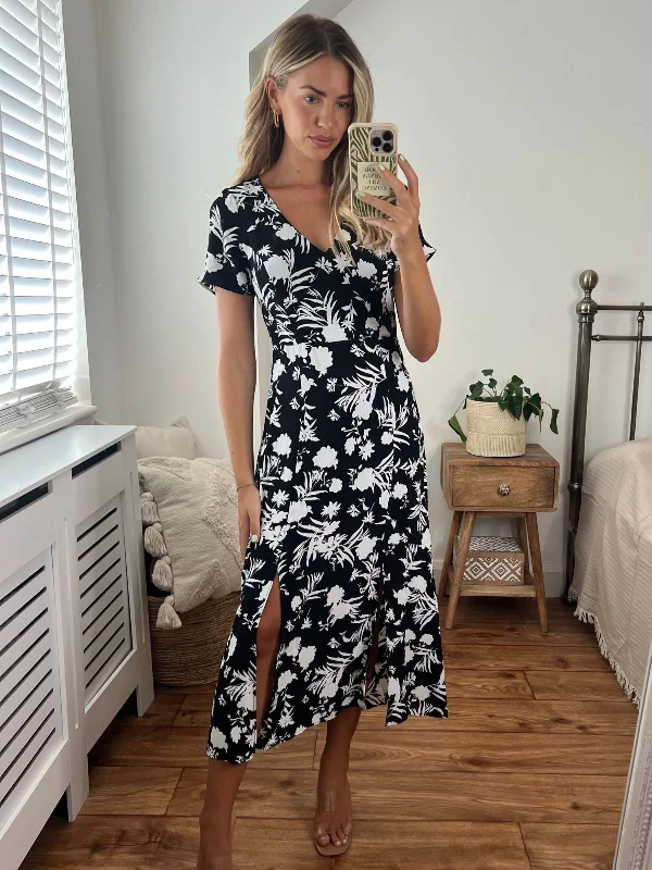 Shift Women Dress with a Simple and Classic Design for Everyday WearWinnie V Neck Midi Dress / Mono Floral Shift Women Dress with a Simple and Classic Design for Everyday WearWinnie V Neck Midi Dress / Mono Floral