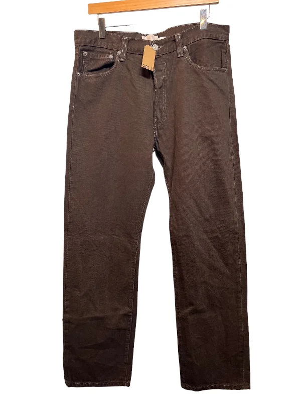 Embellished women jeans with studs or rhinestones for a glamorous touchLevi's 501 Brown Jeans (W34) Embellished women jeans with studs or rhinestones for a glamorous touchLevi's 501 Brown Jeans (W34)