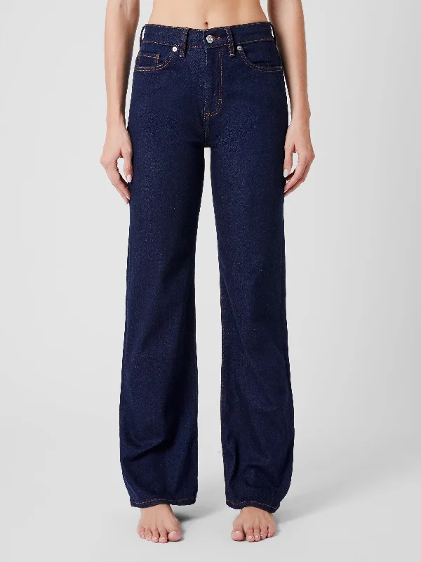 Colored women jeans in vibrant hues like red and yellowStretch Denim Wide Flare Full Length Jeans 34 Inch Colored women jeans in vibrant hues like red and yellowStretch Denim Wide Flare Full Length Jeans 34 Inch