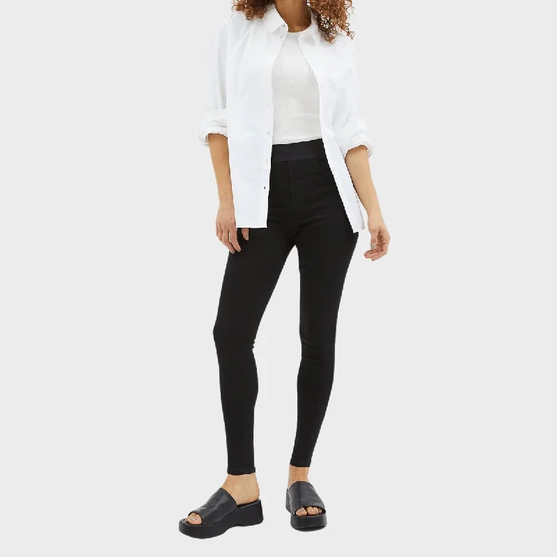 Dark - wash women jeans for a sophisticated and slimming effectLadies Ex Store Jegging Dark - wash women jeans for a sophisticated and slimming effectLadies Ex Store Jegging