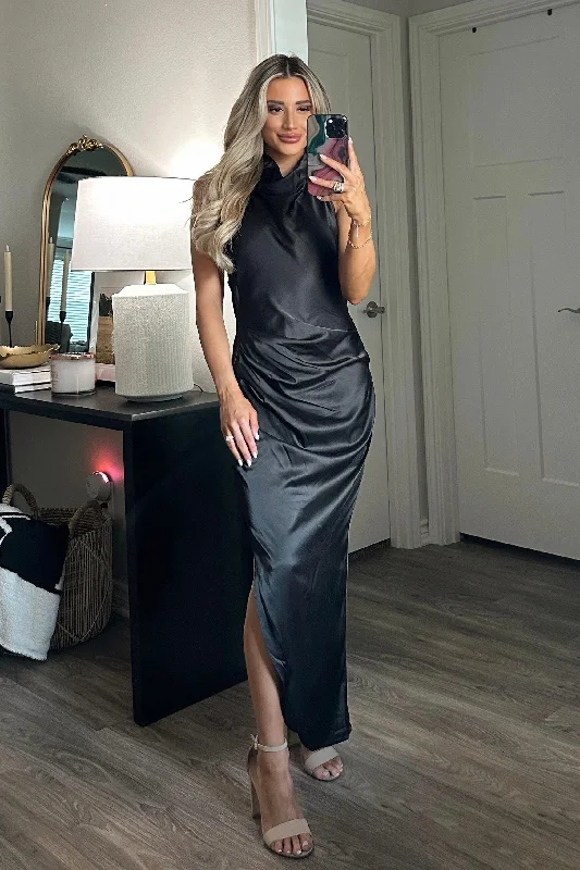 Long - Sleeve Women Dress in Velvet for a Luxurious Winter LookLana High Neck Halter Satin Maxi Dress: Black Long - Sleeve Women Dress in Velvet for a Luxurious Winter LookLana High Neck Halter Satin Maxi Dress: Black