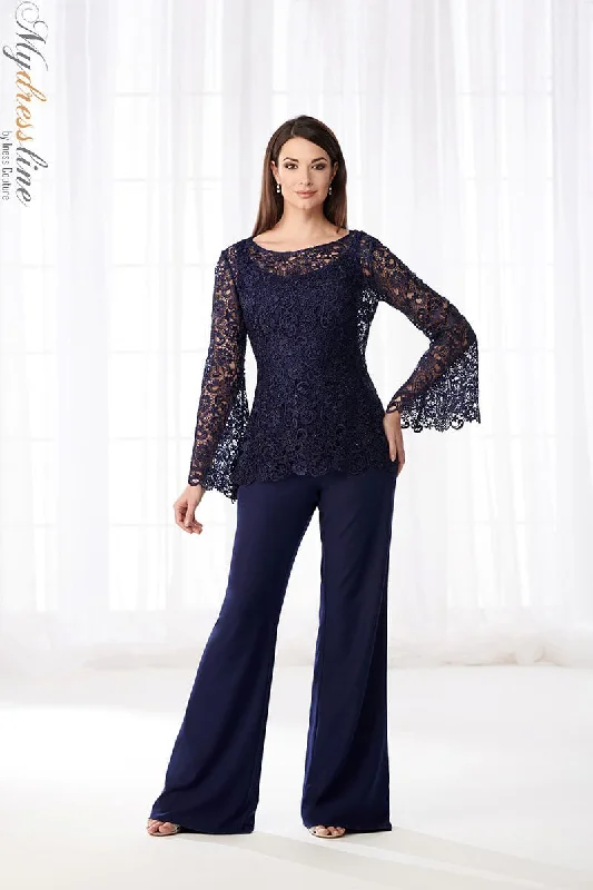 Ball Gown Women Dress with a Full Skirt for a Princess - like LookCameron Blake 218611 Ball Gown Women Dress with a Full Skirt for a Princess - like LookCameron Blake 218611
