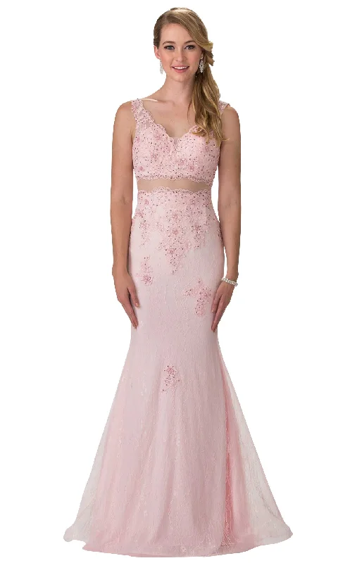 Halter Neck Women Dress to Show Off the Shoulders and NecklineElizabeth K GL2240CL Dress Halter Neck Women Dress to Show Off the Shoulders and NecklineElizabeth K GL2240CL Dress
