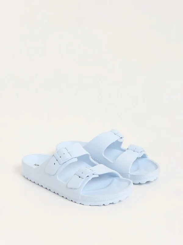 Linen Women Shorts for Breathable Comfort in Hot WeatherLUNA BLU Blue Buckle-Strap Chunky Flip-Flop Linen Women Shorts for Breathable Comfort in Hot WeatherLUNA BLU Blue Buckle-Strap Chunky Flip-Flop