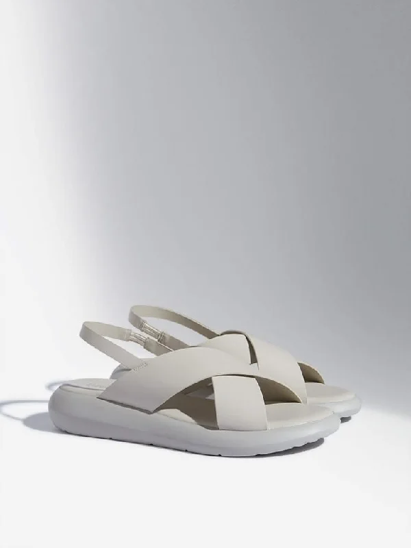 High - Waisted Women Shorts for a Retro and Flattering LookLUNA BLU Ivory Cross-Strap Sandals High - Waisted Women Shorts for a Retro and Flattering LookLUNA BLU Ivory Cross-Strap Sandals