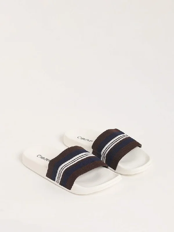Bermuda Women Shorts for a Classic and Sophisticated LookSOLEPLAY Brown Knitted Flip-Flop Bermuda Women Shorts for a Classic and Sophisticated LookSOLEPLAY Brown Knitted Flip-Flop