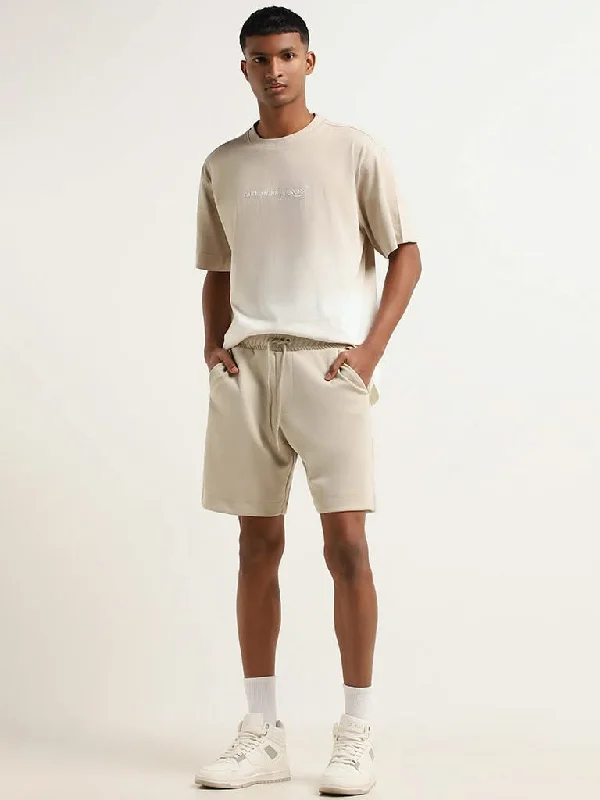 Linen Women Shorts for Breathable Comfort in Hot WeatherStudiofit Beige Relaxed Fit Bermuda Shorts Linen Women Shorts for Breathable Comfort in Hot WeatherStudiofit Beige Relaxed Fit Bermuda Shorts