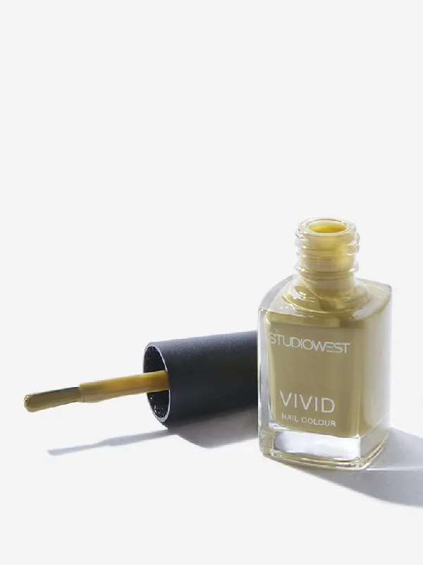 Cuffed Women Shorts for a Laid - Back and Trendy LookStudiowest Green Vivid AWGR-02 Nail Polish - 9 ml Cuffed Women Shorts for a Laid - Back and Trendy LookStudiowest Green Vivid AWGR-02 Nail Polish - 9 ml