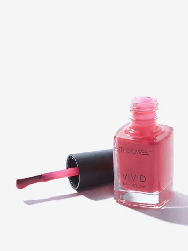 Linen Women Shorts for Breathable Comfort in Hot WeatherStudiowest Pink Vivid Crème FP-01 Nail Polish - 9 ml Linen Women Shorts for Breathable Comfort in Hot WeatherStudiowest Pink Vivid Crème FP-01 Nail Polish - 9 ml