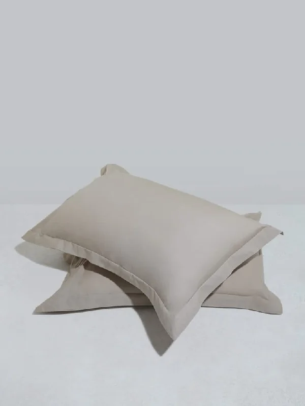 Stretchable Women Shorts for Maximum MobilityWestside Home Taupe Solid Pillowcover (Set of 2) Stretchable Women Shorts for Maximum MobilityWestside Home Taupe Solid Pillowcover (Set of 2)
