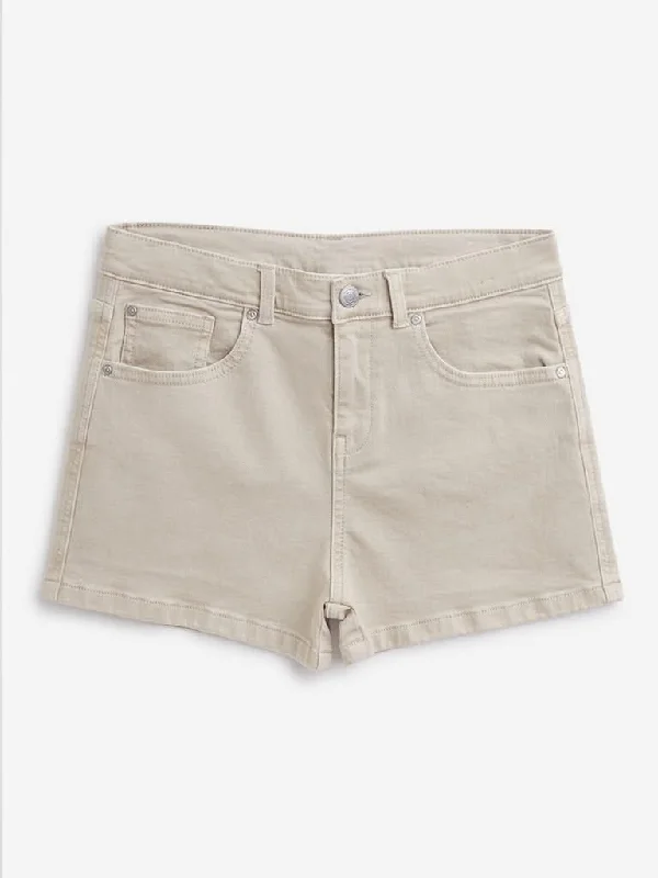 Printed Animal Print Women Shorts for a Wild and Stylish AppearanceY&F Kids Beige Solid Denim Shorts Printed Animal Print Women Shorts for a Wild and Stylish AppearanceY&F Kids Beige Solid Denim Shorts